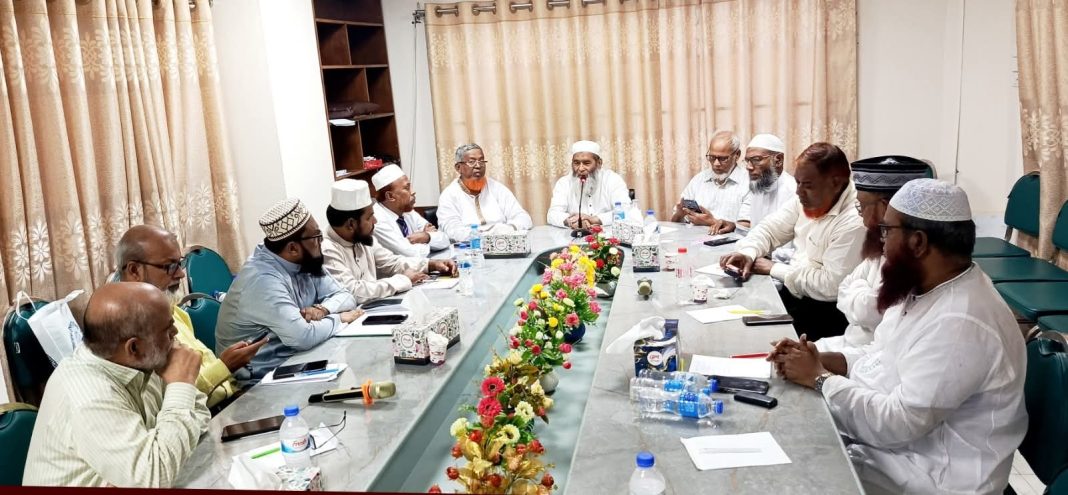 চলমান শিক্ষক আন্দোলন নিয়ে বাআশিফের উপদেষ্টার সাথে শিক্ষক ফেডারেশনের নেতৃবৃন্দের মতবিনিময় সভা অনুষ্ঠিত